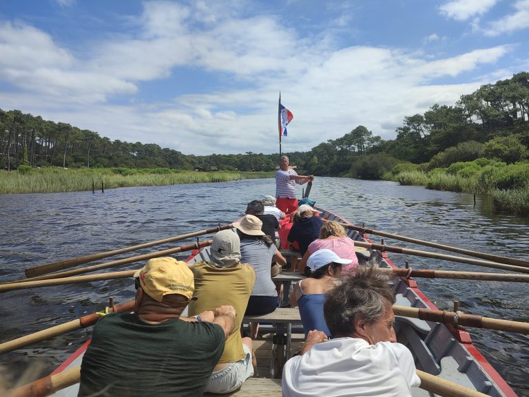 Photo de Initiation à l’aviron et balade sur la Pinasse