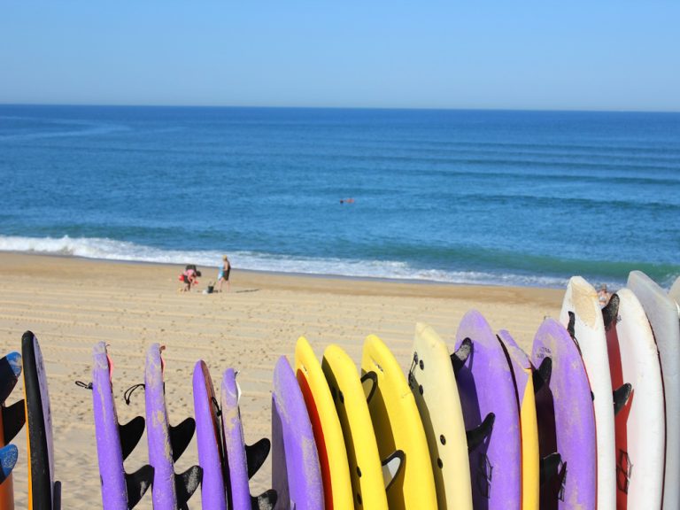 Photo de École de Surf Natural Surf School