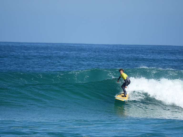 Photo de École de Surf Natural Surf School