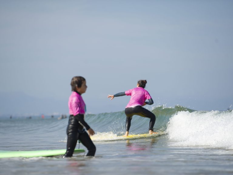 Photo de Oxbow Surf School