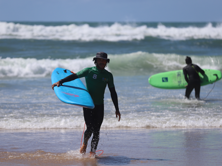 Photo de Poupi Surf School