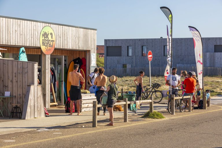 Photo de Ecole Française de surf Max Respect Contis