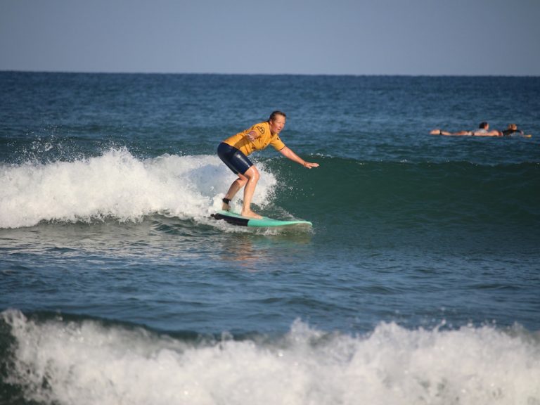 Photo de École de surf Esta Surf School